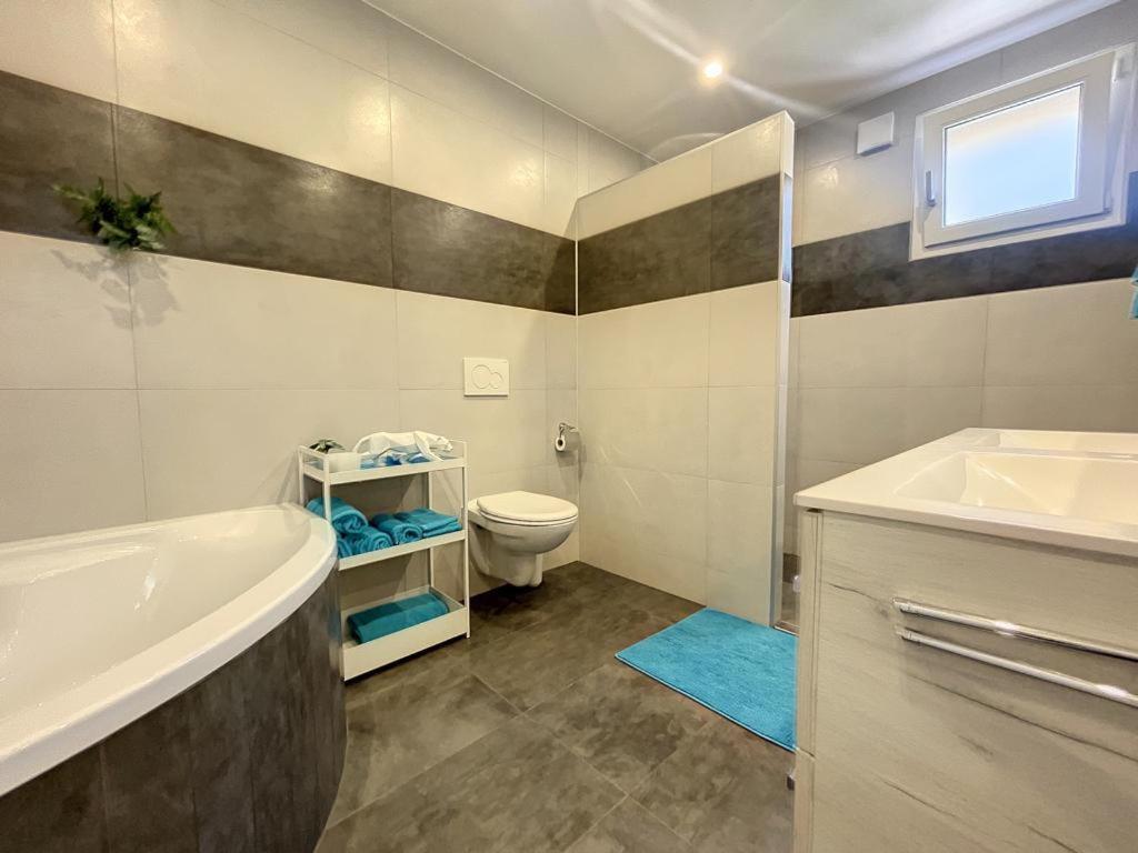 Appartement Moderne Avec Terrasse Et Piscine A Chatel Sur Bex Zewnętrze zdjęcie