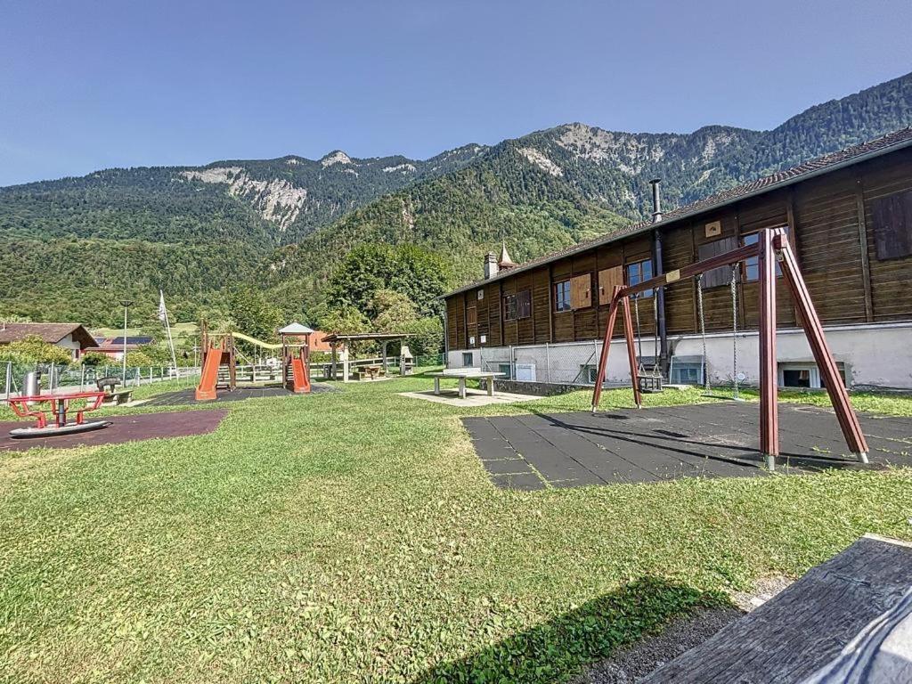 Appartement Moderne Avec Terrasse Et Piscine A Chatel Sur Bex Zewnętrze zdjęcie
